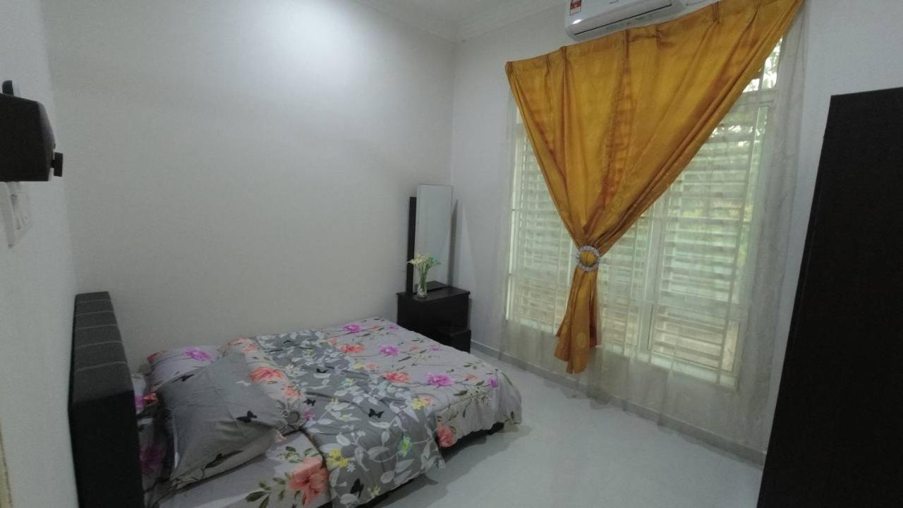 Auni Homestay Kuala Terengganu Buitenkant foto